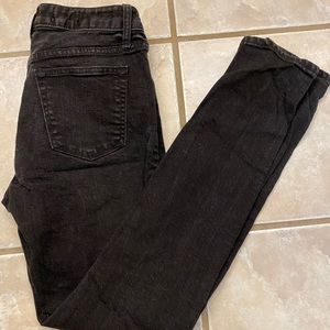 Black women’s skinny jeans